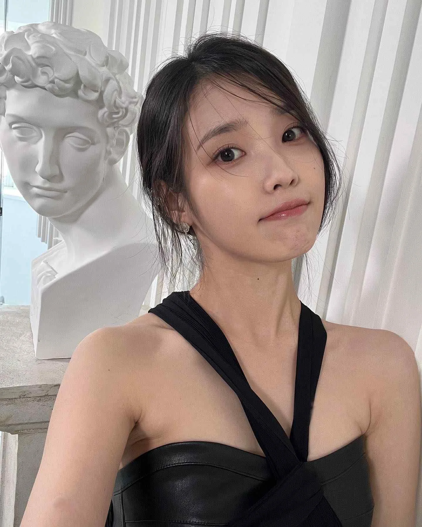 IU - iu-sexy-12.webp